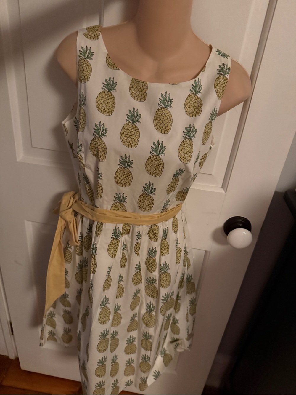 Garnet Hill Pineapple Print A-Line Dress in White and Yellow 2 XS